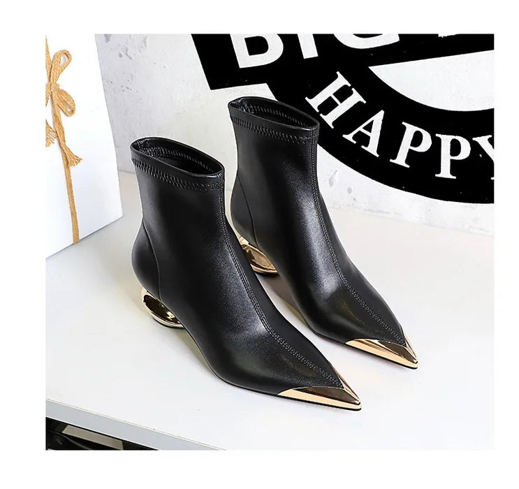 Metal Pointed Toes Ankle  Boots With Hollow Heel Iron Head