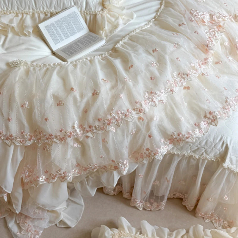 Elegant White/Pink Lace Ruffle Egyptian Cotton Bedding Set