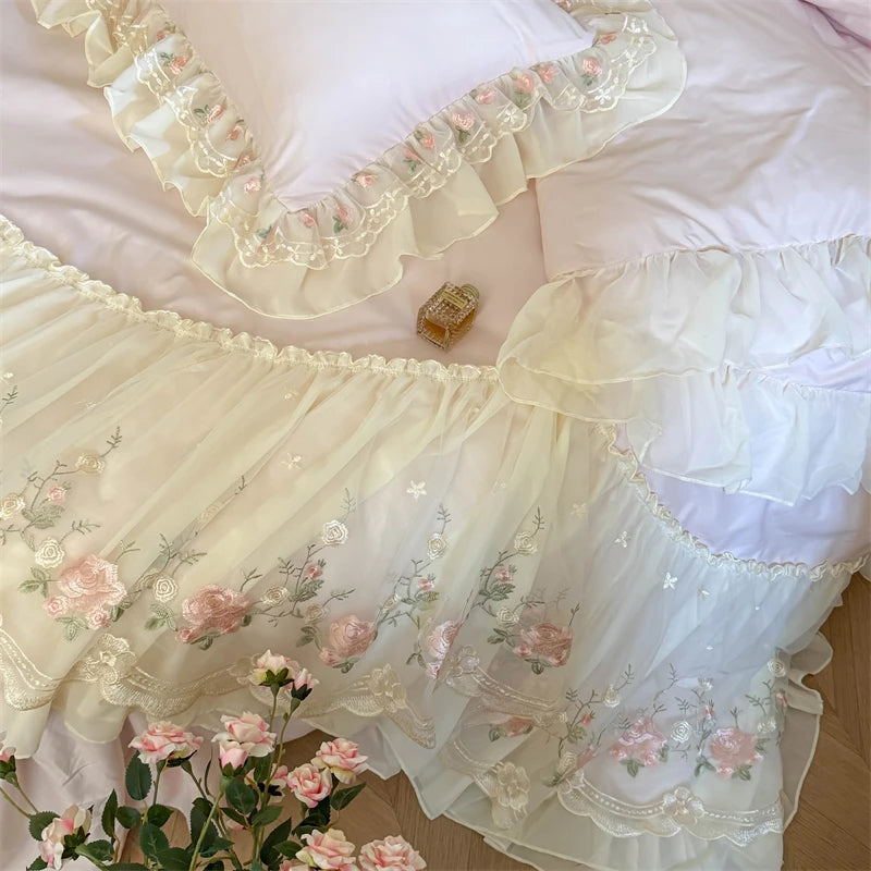 Luxurious Embroidery Bedding Set