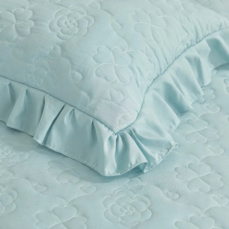 Floral Embossed White Lace Coverlet Bedspread with 2 Pcs Pillow Shams