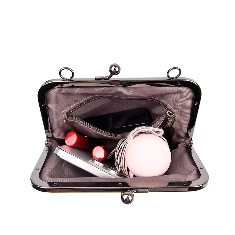 Vintage Women’s Shoulder Handbag