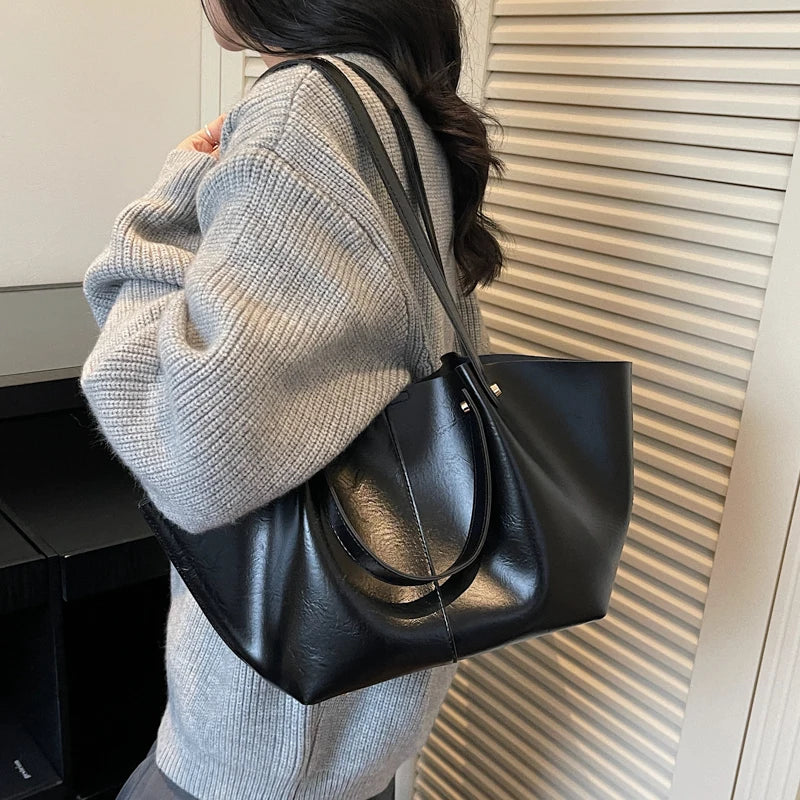 Vintage Style Oversized Leather Handbag 