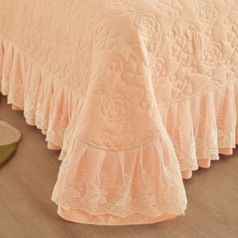 Floral Embossed White Lace Coverlet Bedspread with 2 Pcs Pillow Shams