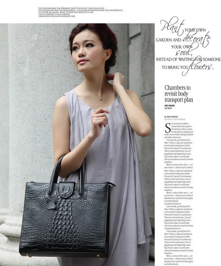 Large Crocodile Pattern Genuine Leather Shoulder Bag
