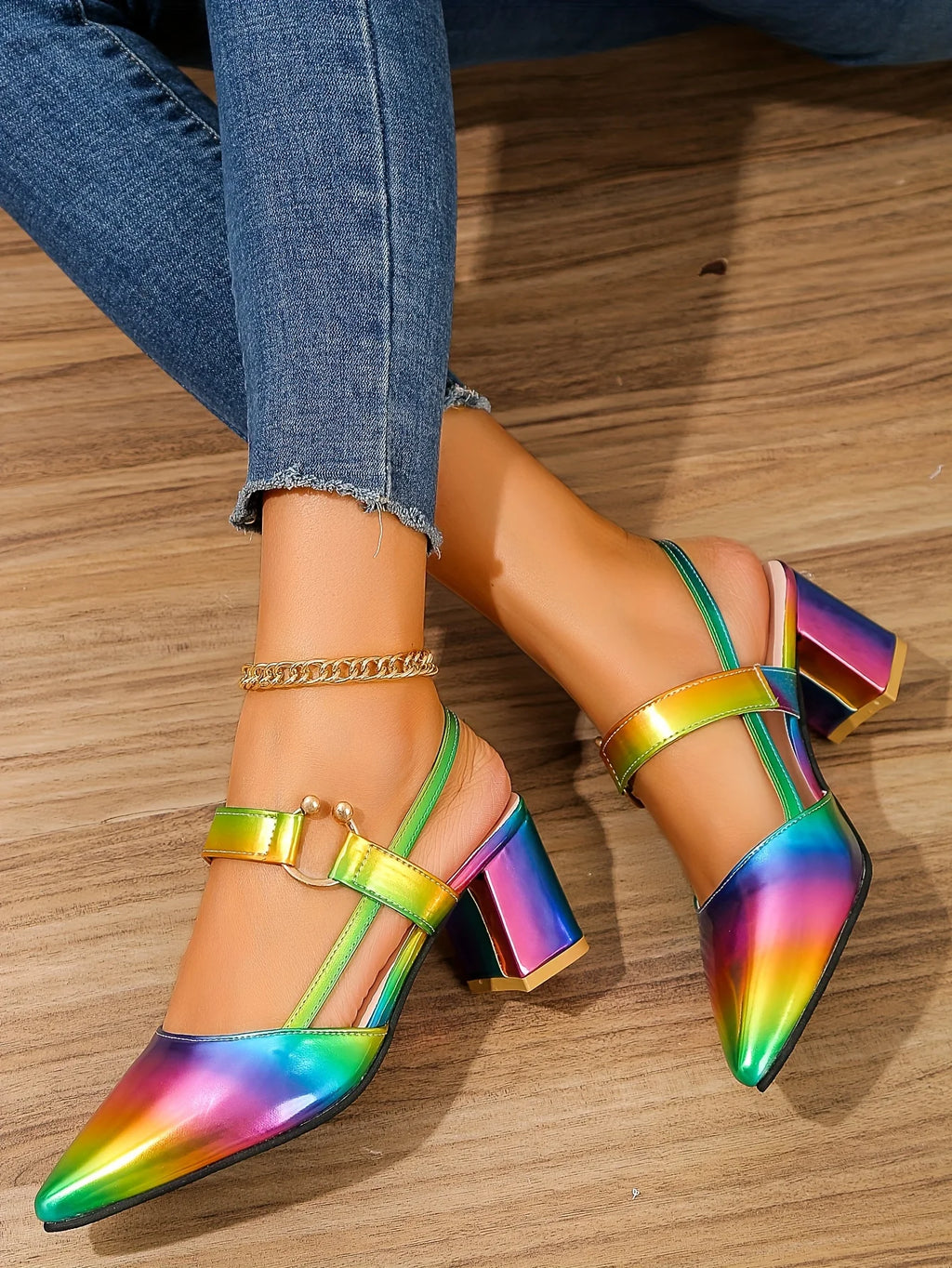 Two-Color Pointed Toe Block Sandals