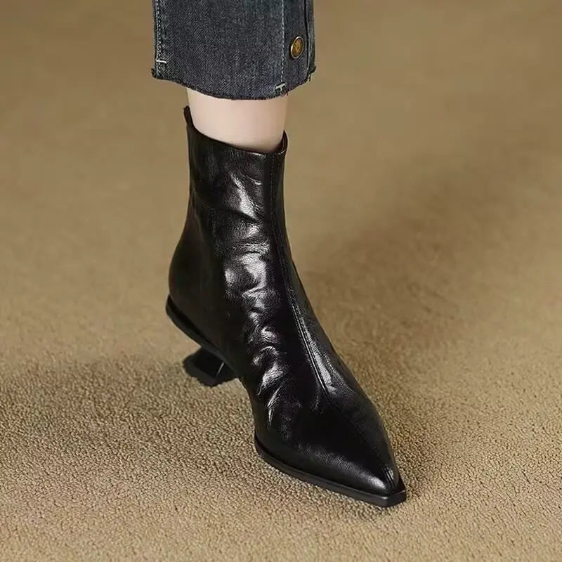 Women’s French Retro Pointed Toe Ankle Boots