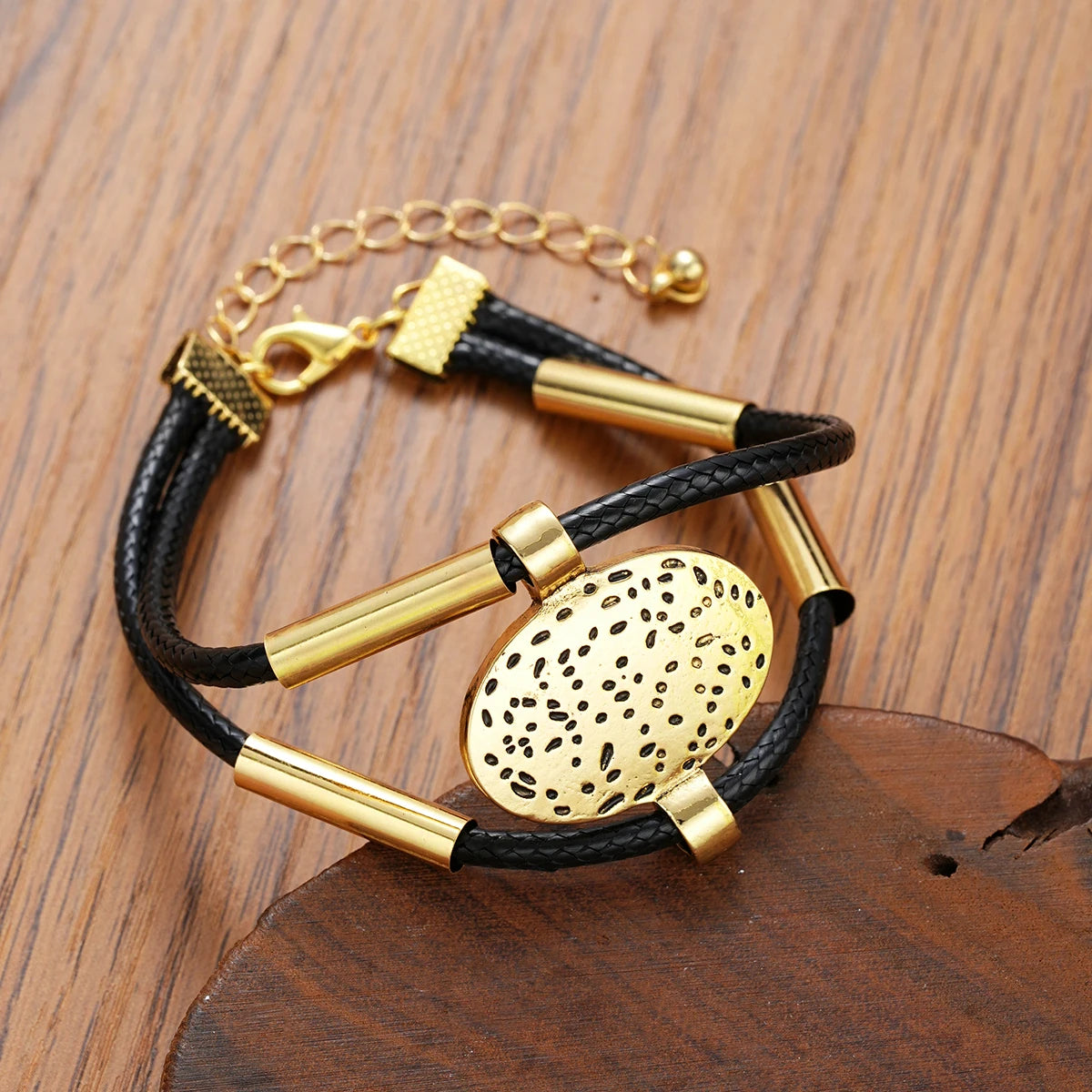 Vintage Oval Metal Faux Leather Necklace Bracelet Jewelry Set