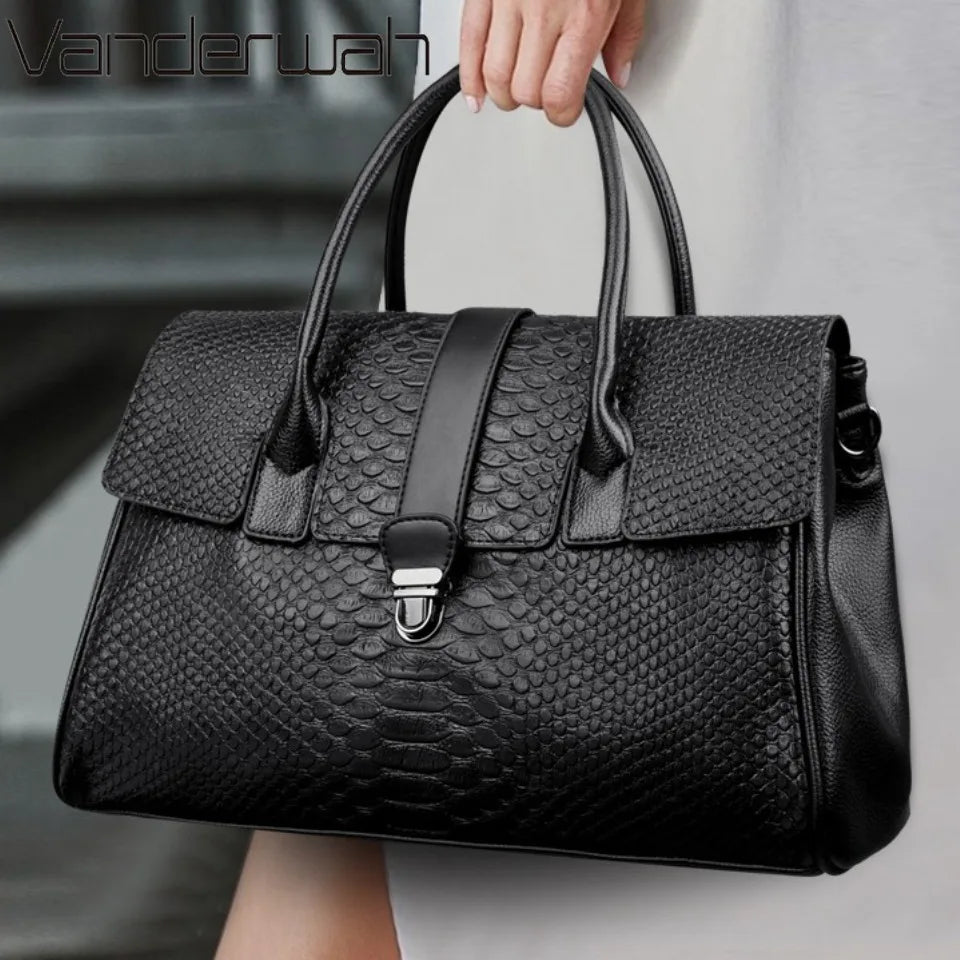 Women’s Oversized Snake Pattern Tote Bag