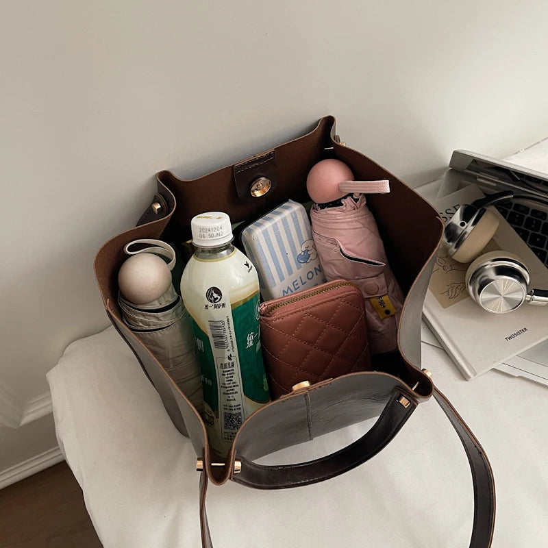 Vintage Style Oversized Leather Handbag 