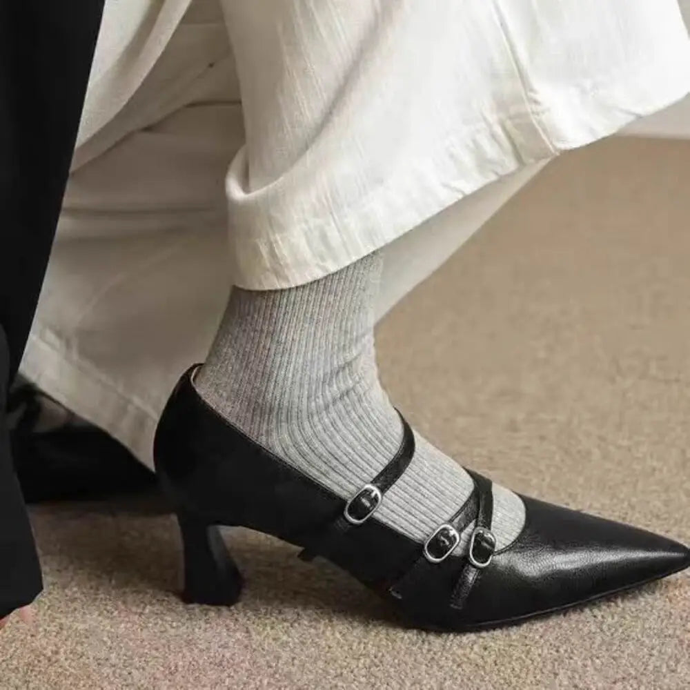 Women’s Vintage Pointed Toe Pumps