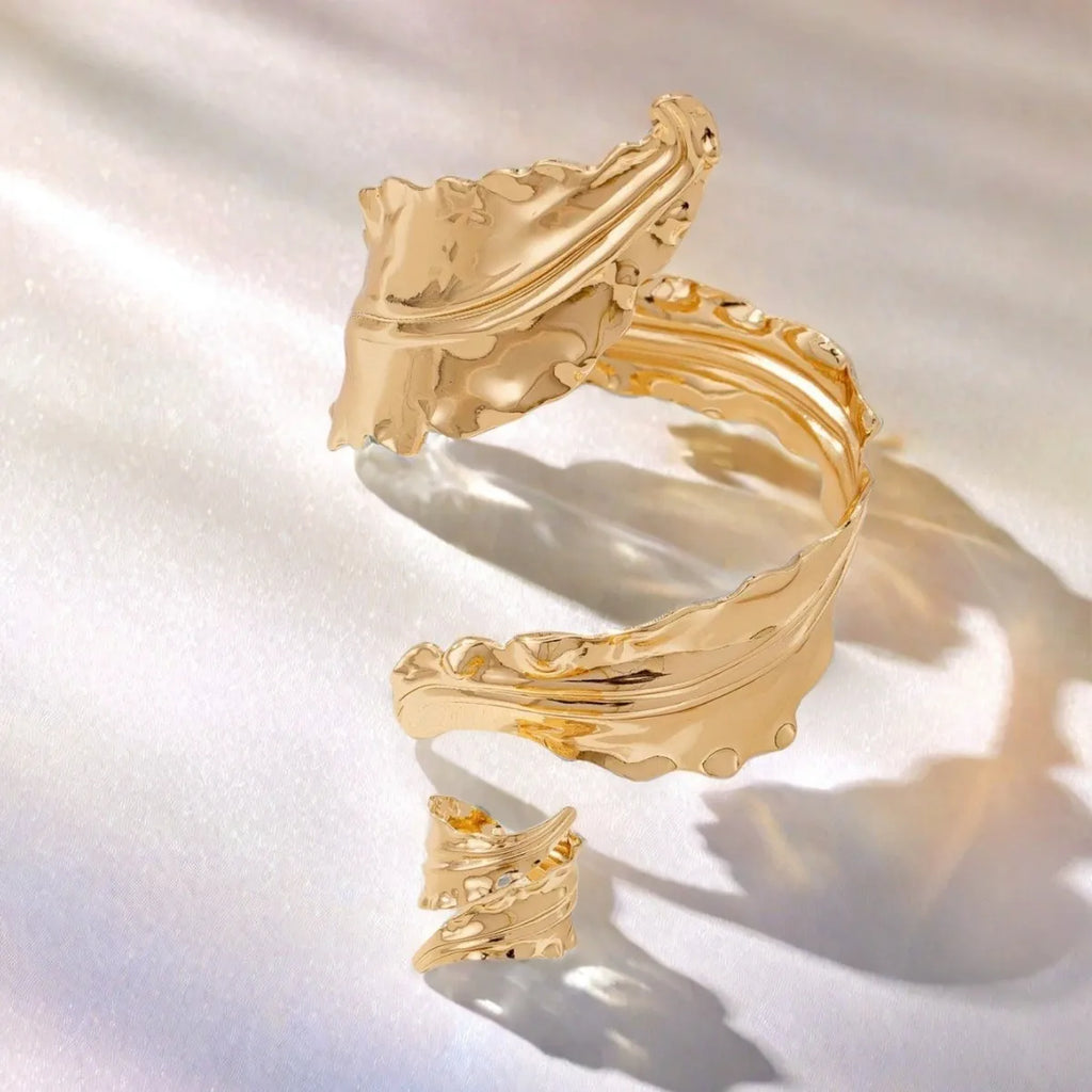 Vintage Pleated Leaf Spiral Opening Bracelet Ring Set