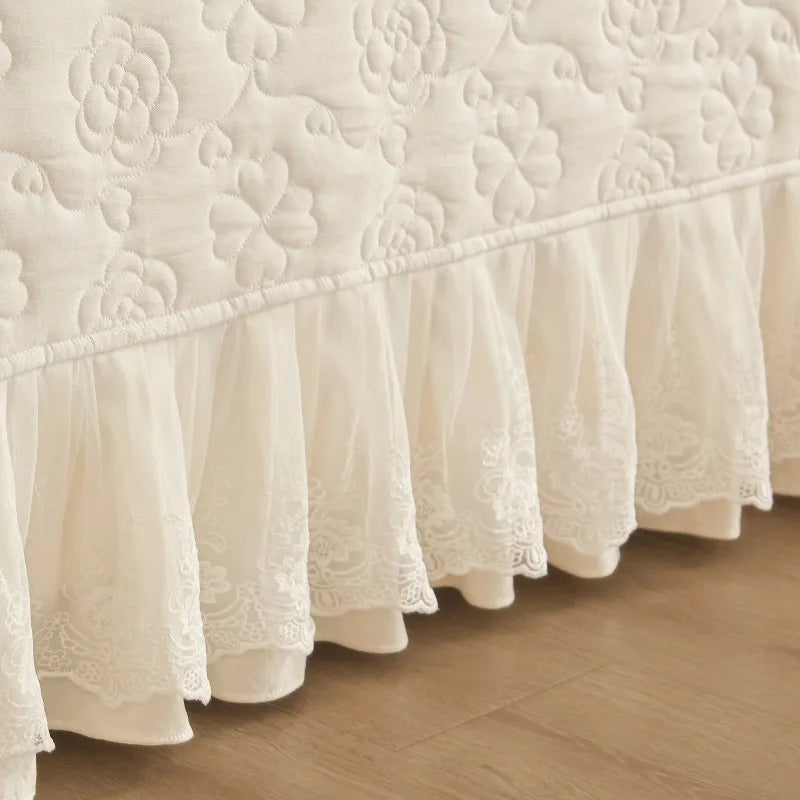 Floral Embossed White Lace Coverlet Bedspread with 2 Pcs Pillow Shams