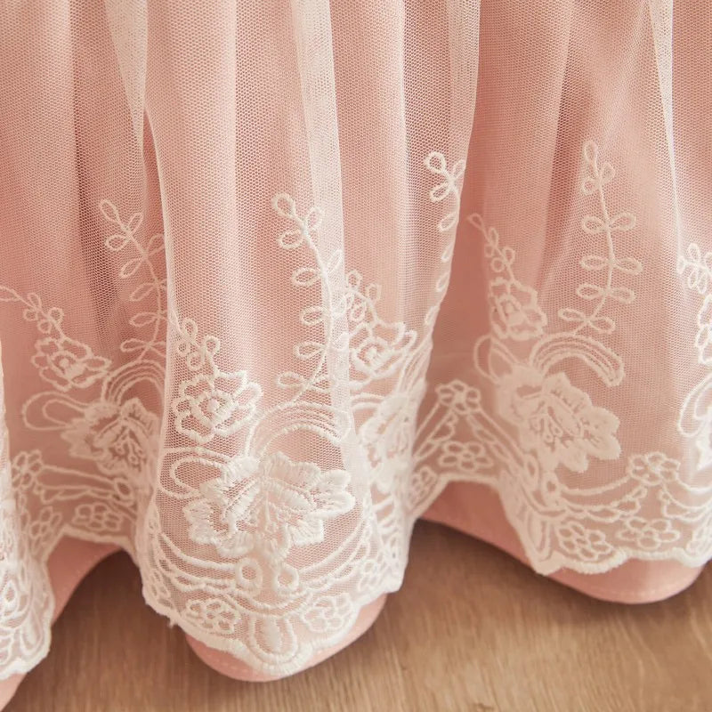 Floral Embossed White Lace Coverlet Bedspread with 2 Pcs Pillow Shams