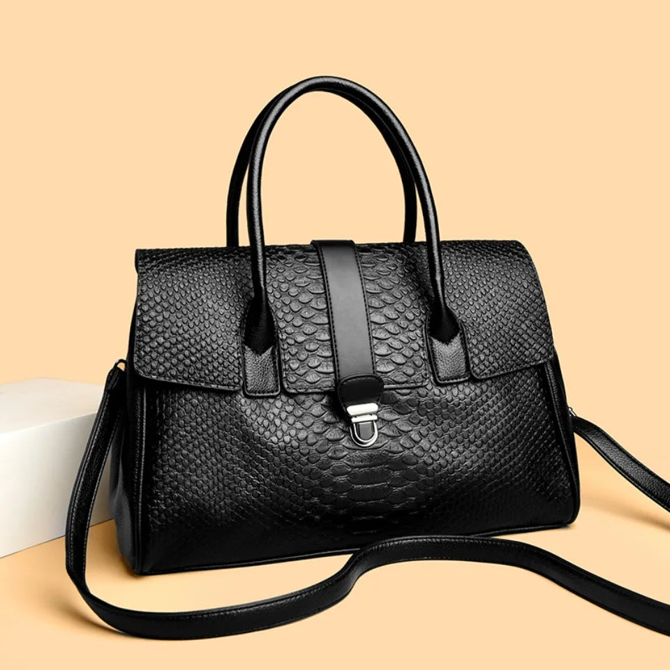 Women’s Oversized Snake Pattern Tote Bag