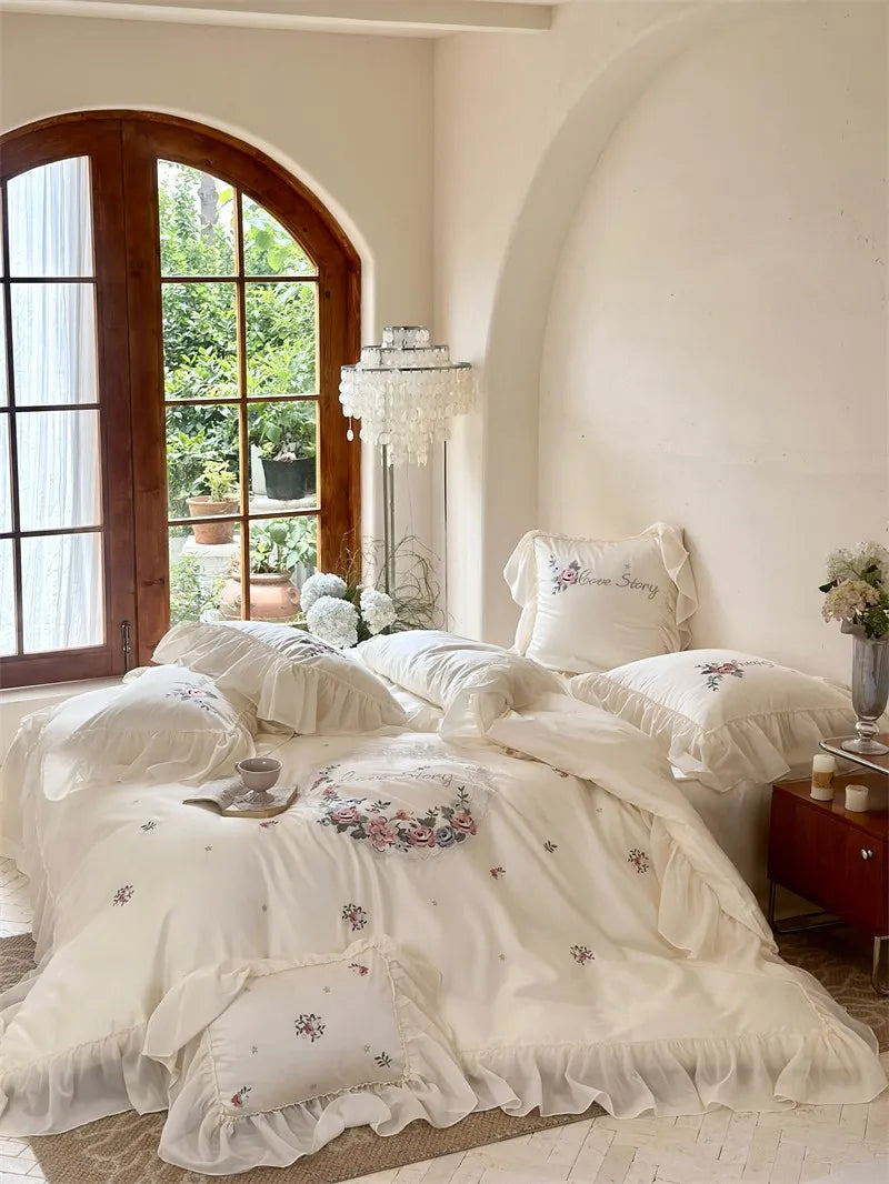 100% Egyptian Cotton Floral Embroidery Luxurious Bedding Set