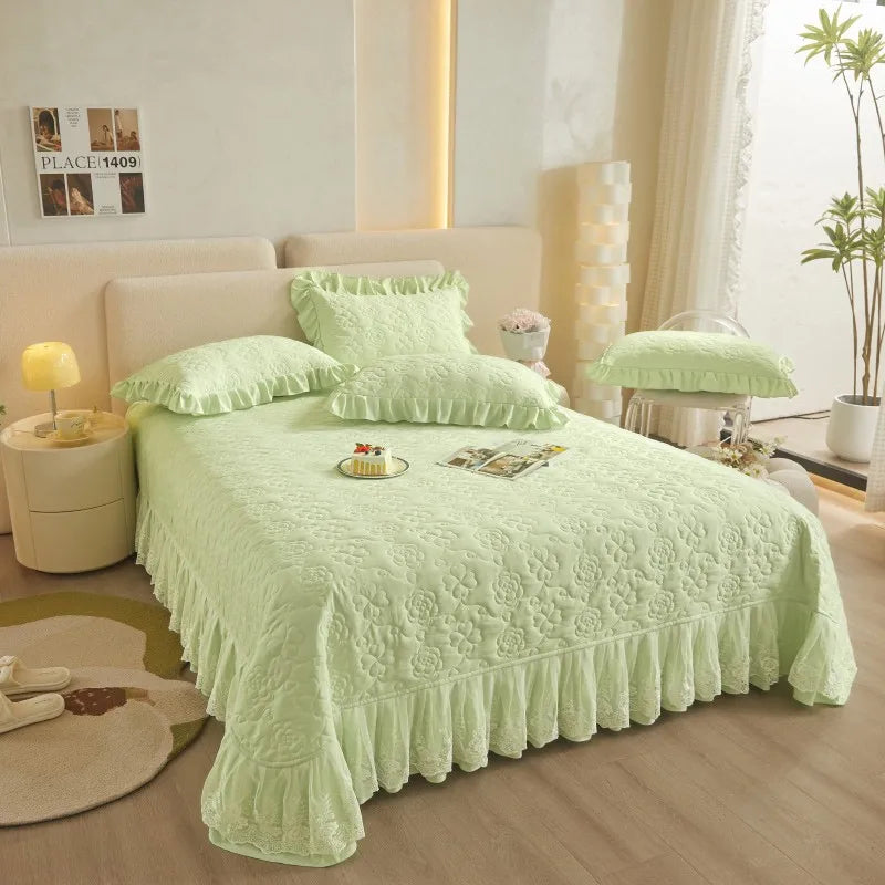 Floral Embossed White Lace Coverlet Bedspread with 2 Pcs Pillow Shams