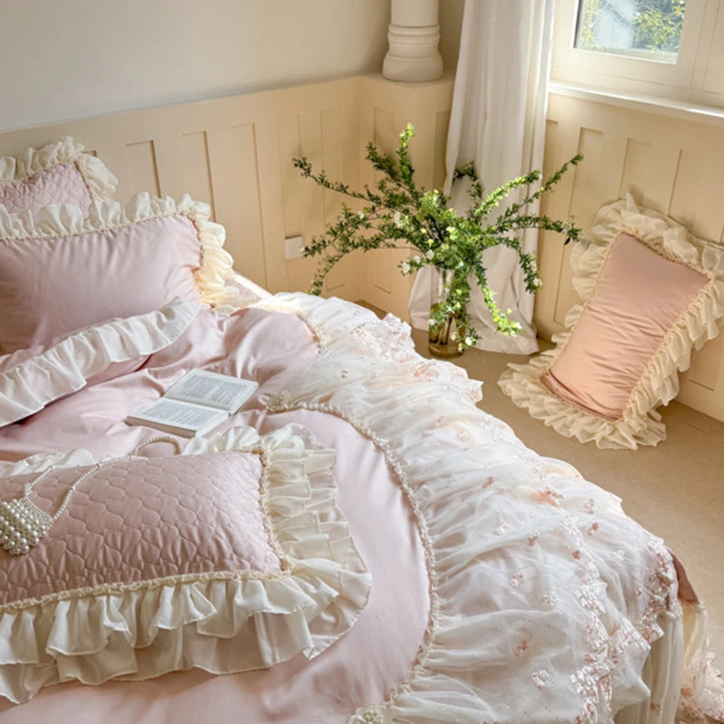 Elegant White/Pink Lace Ruffle Egyptian Cotton Bedding Set