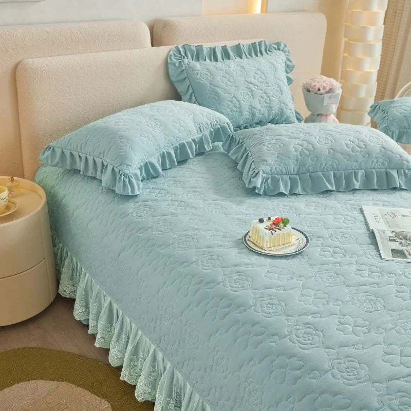 Floral Embossed White Lace Coverlet Bedspread with 2 Pcs Pillow Shams