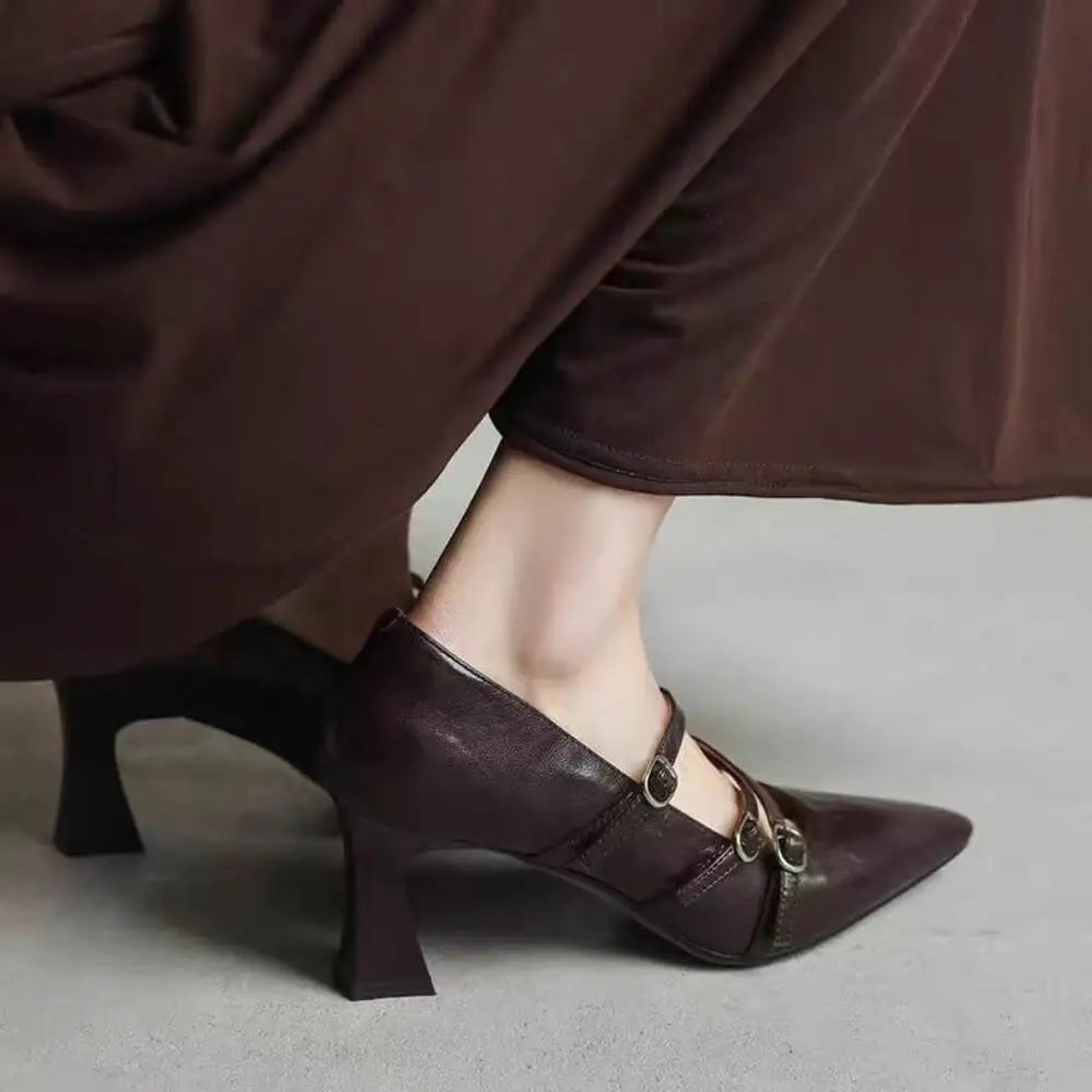 Women’s Vintage Pointed Toe Pumps