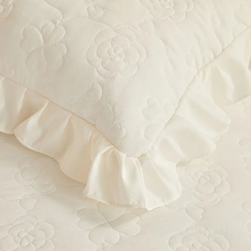 Floral Embossed White Lace Coverlet Bedspread with 2 Pcs Pillow Shams
