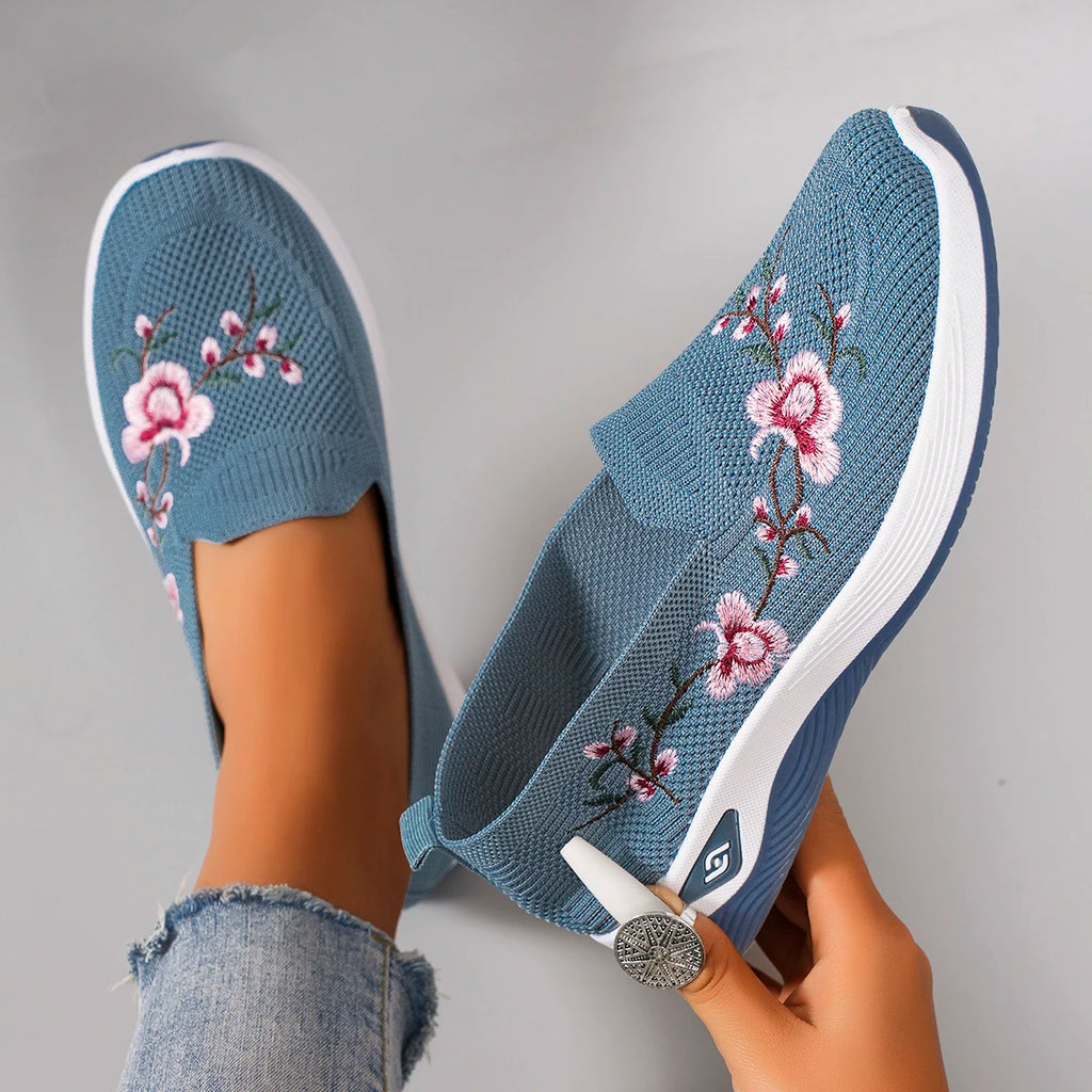 Women’s Breathable Lightweight Non-Slip Sports Shoes