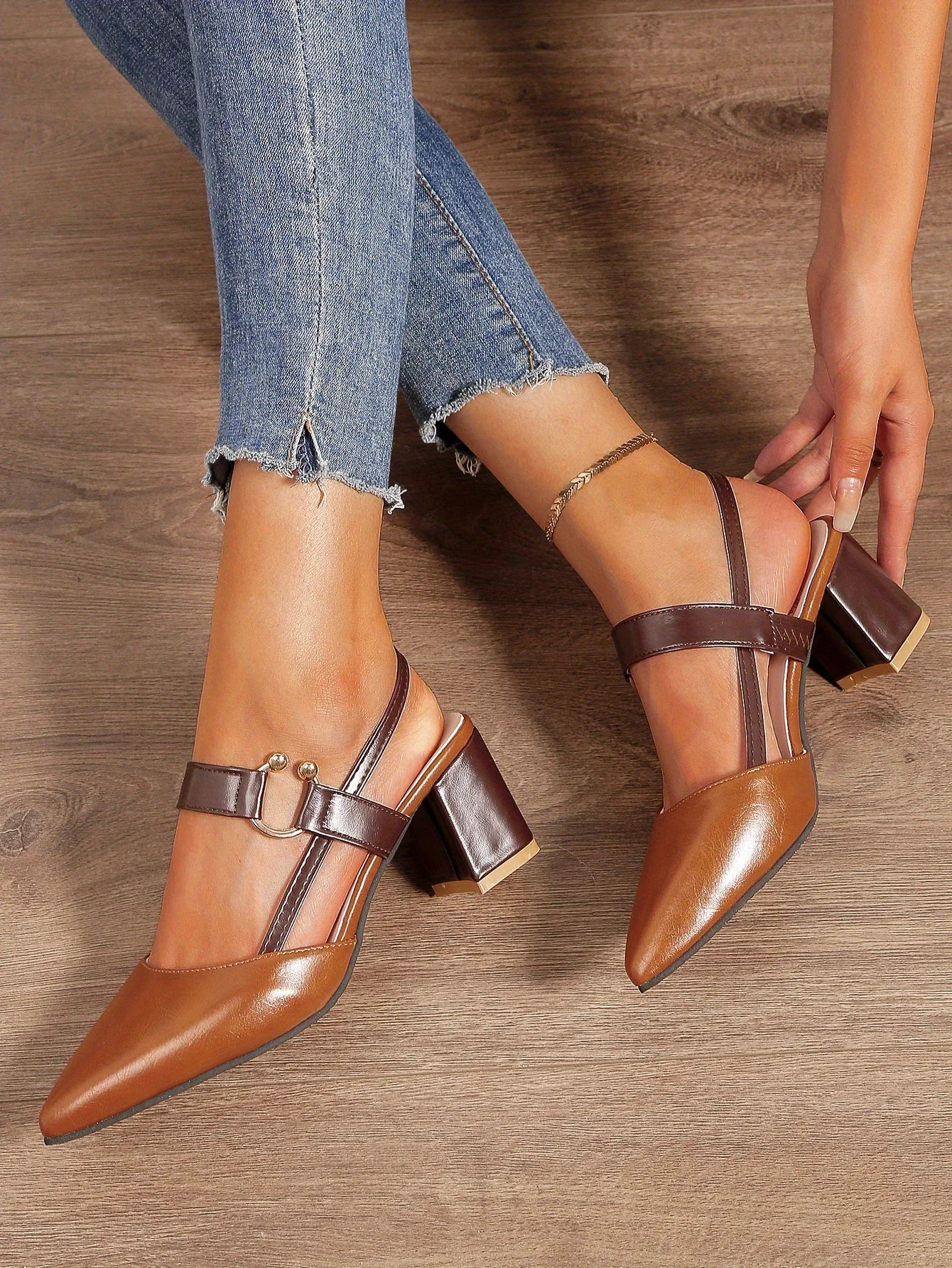 Two-Color Pointed Toe Block Sandals