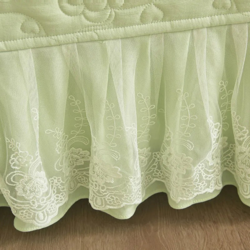 Floral Embossed White Lace Coverlet Bedspread with 2 Pcs Pillow Shams