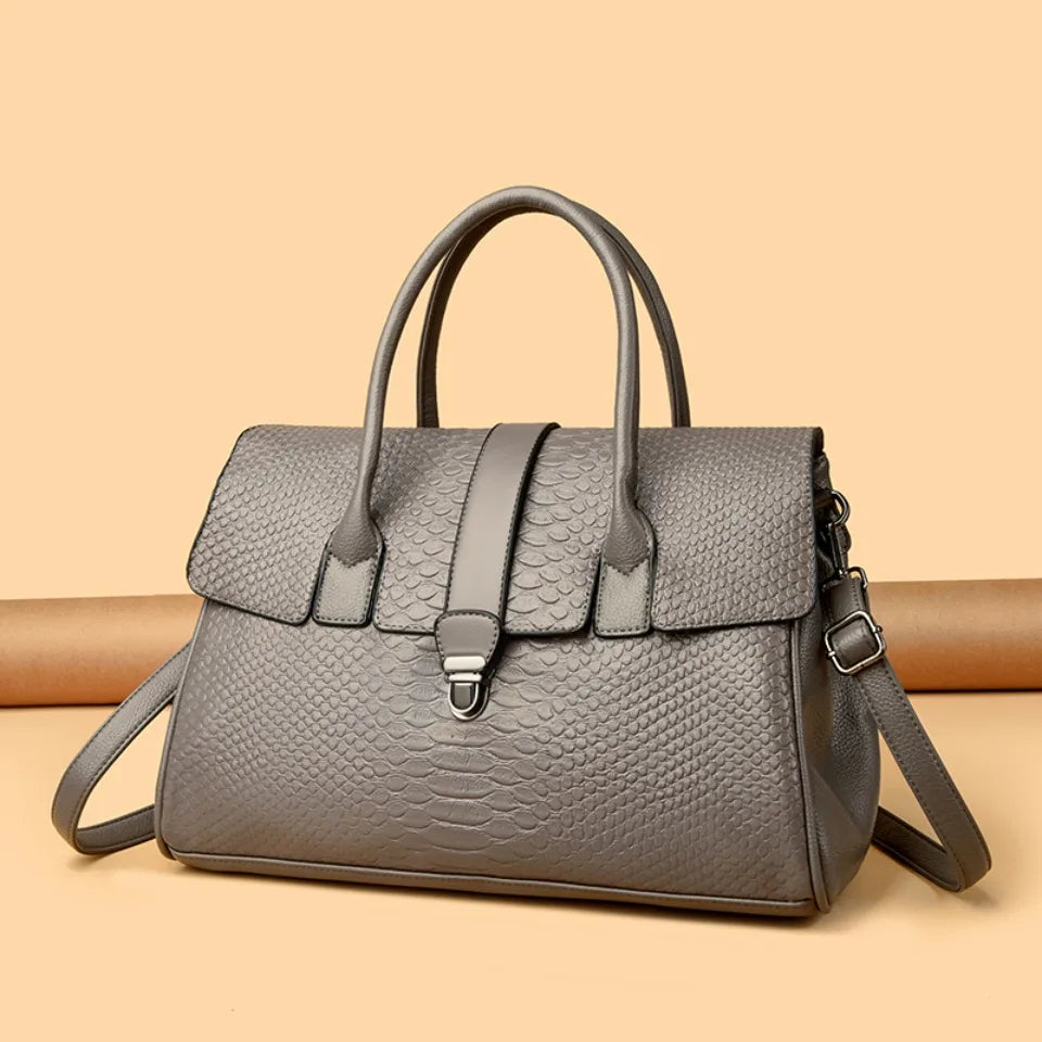 Women’s Oversized Snake Pattern Tote Bag