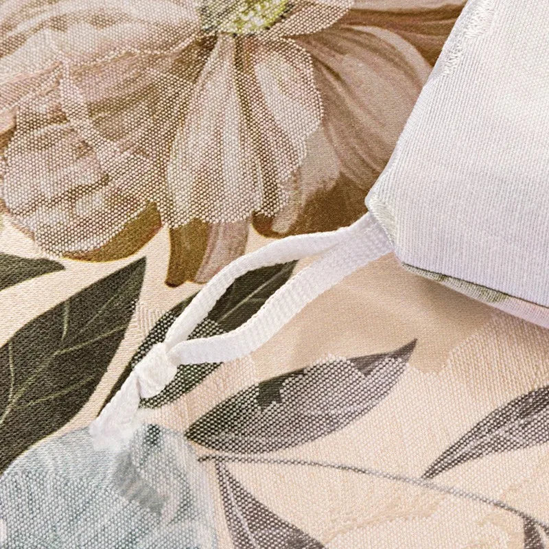  Vintage Chic Blooming Flowers Jacquard Bedding Set