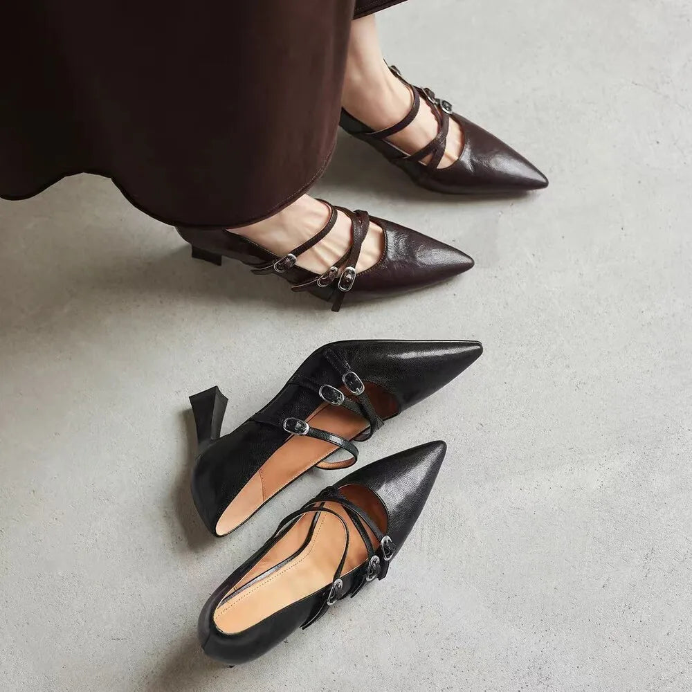 Women’s Vintage Pointed Toe Pumps