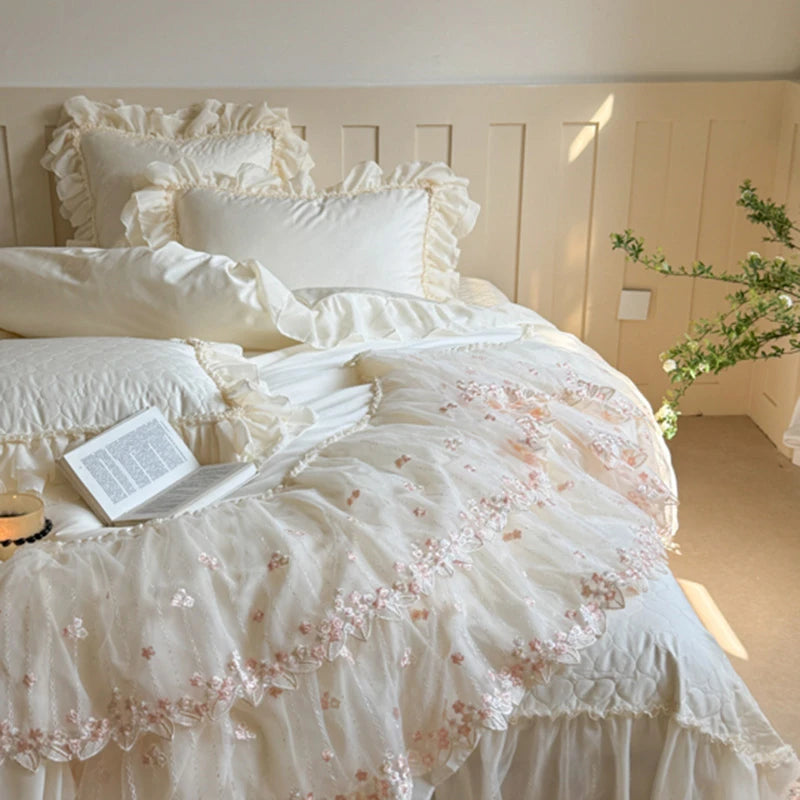 Elegant White/Pink Lace Ruffle Egyptian Cotton Bedding Set