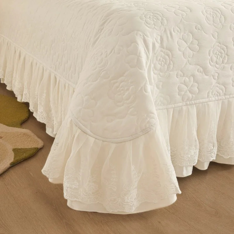Floral Embossed White Lace Coverlet Bedspread with 2 Pcs Pillow Shams