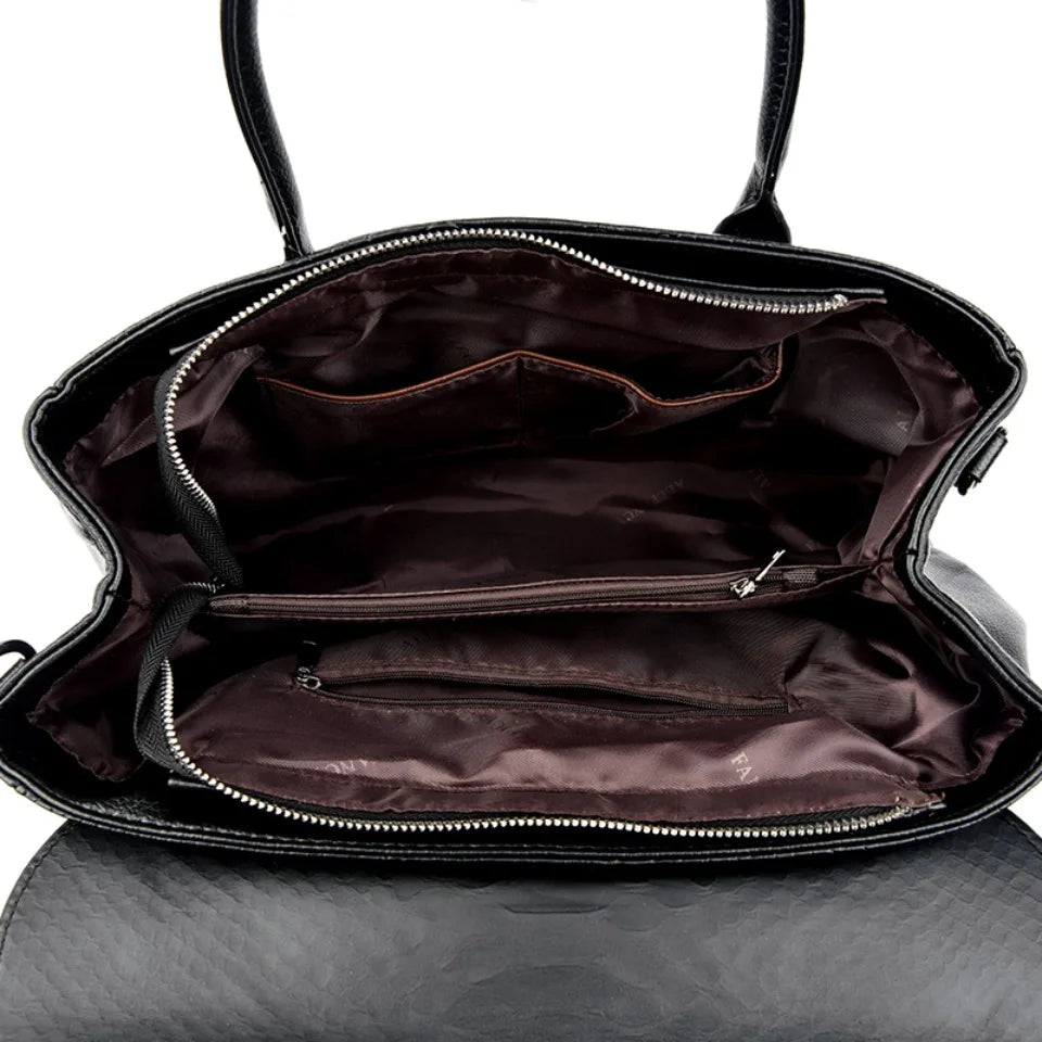 Women’s Oversized Snake Pattern Tote Bag