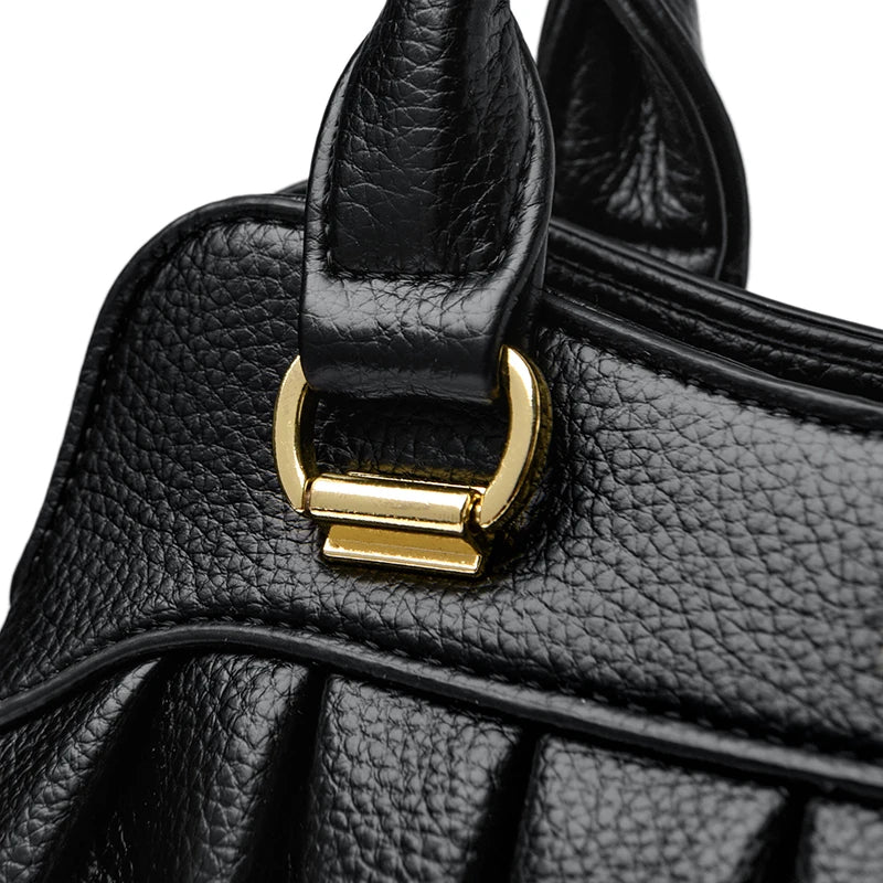 Vintage Style Clip Buckle Multi Pocket Women's Handbag