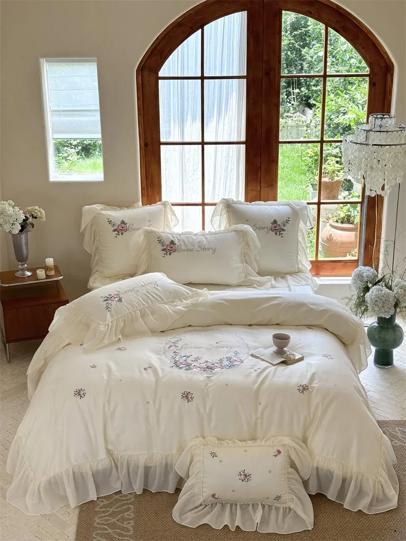 100% Egyptian Cotton Floral Embroidery Luxurious Bedding Set