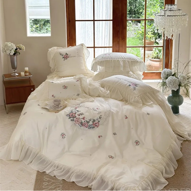 100% Egyptian Cotton Floral Embroidery Luxurious Bedding Set