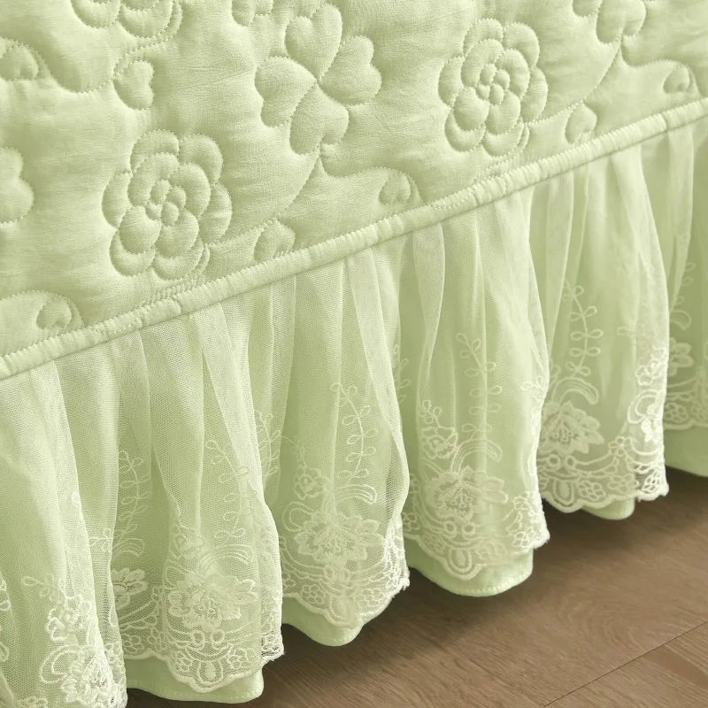 Floral Embossed White Lace Coverlet Bedspread with 2 Pcs Pillow Shams
