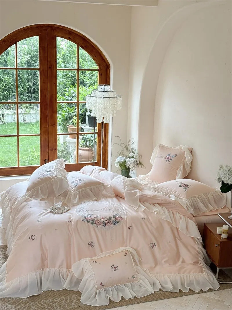 100% Egyptian Cotton Floral Embroidery Luxurious Bedding Set
