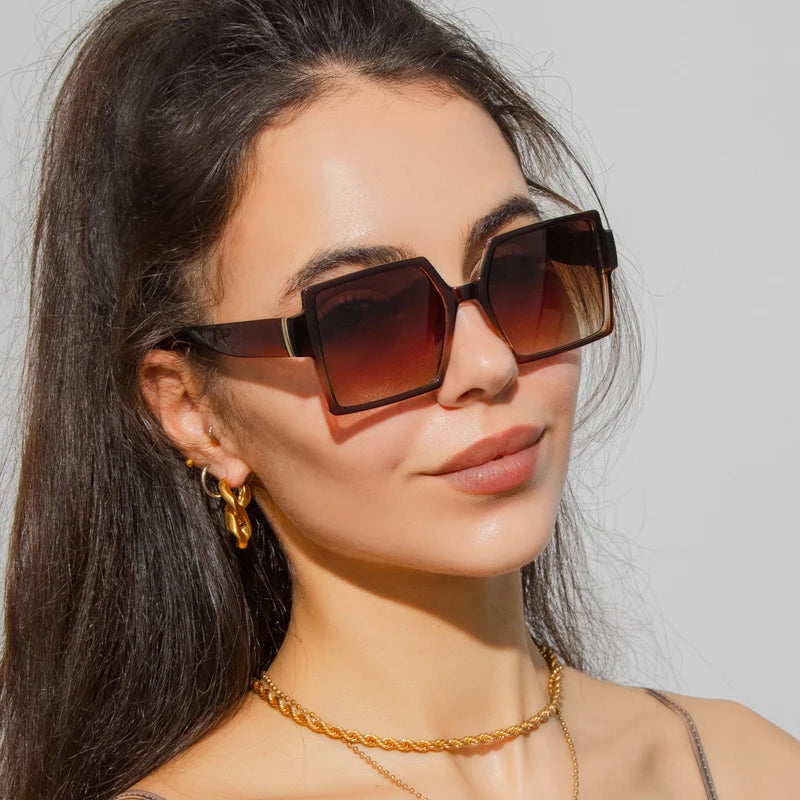 Square Large Frame Elegant Sunglasses