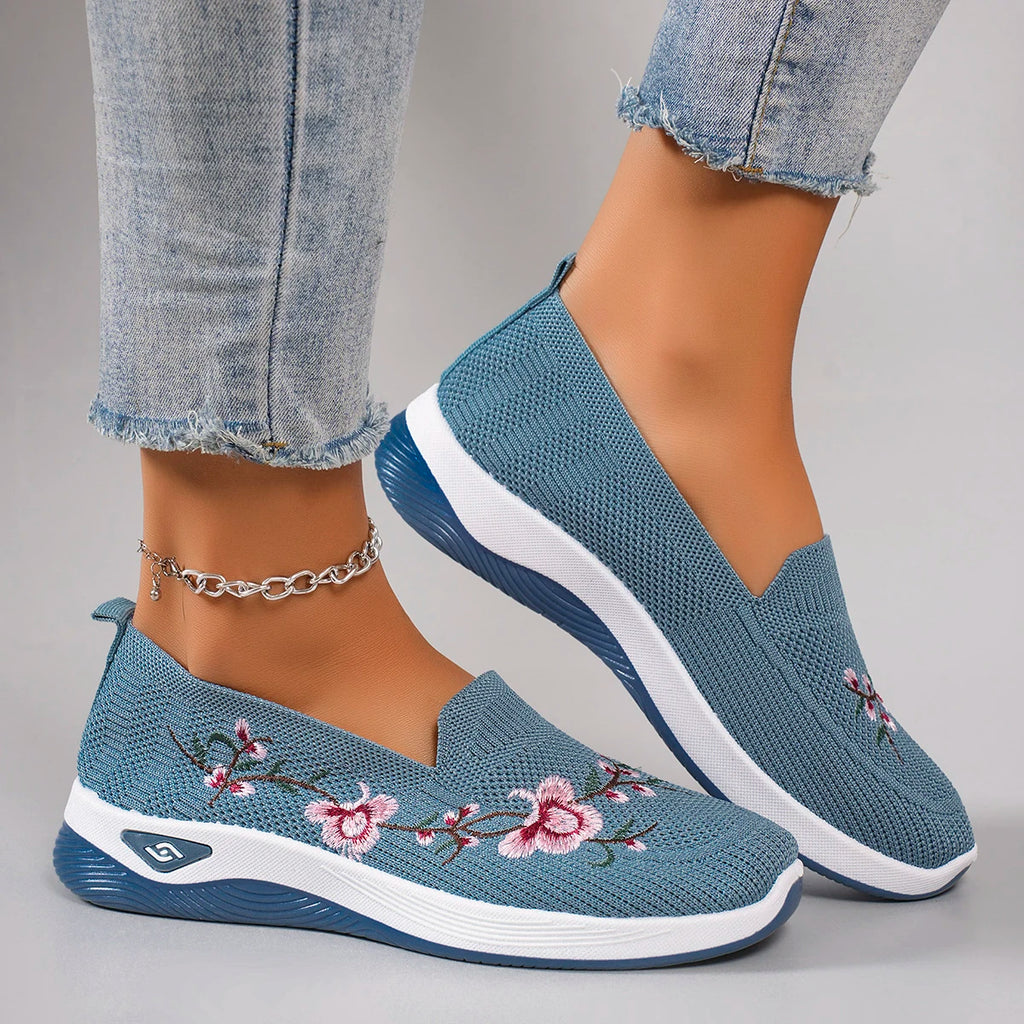 Women’s Breathable Lightweight Non-Slip Sports Shoes