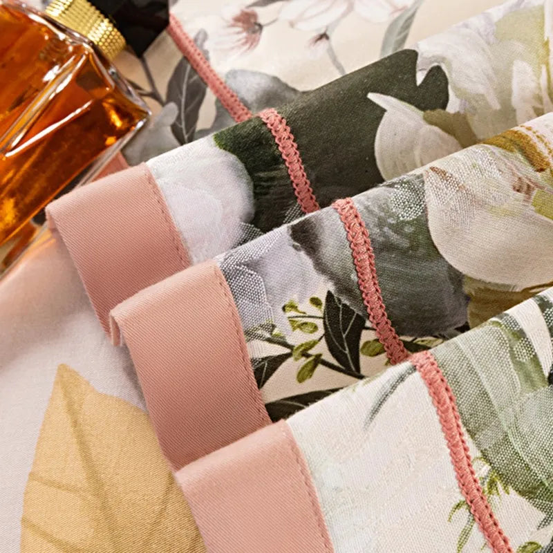  Vintage Chic Blooming Flowers Jacquard Bedding Set