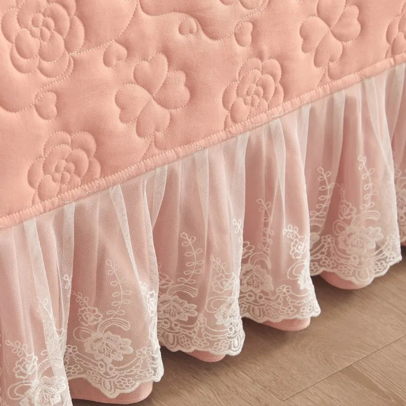 Floral Embossed White Lace Coverlet Bedspread with 2 Pcs Pillow Shams
