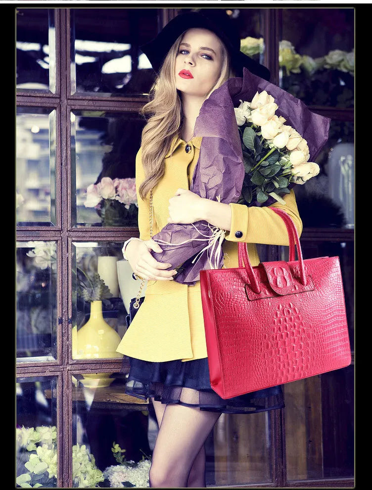 Large Crocodile Pattern Genuine Leather Shoulder Bag