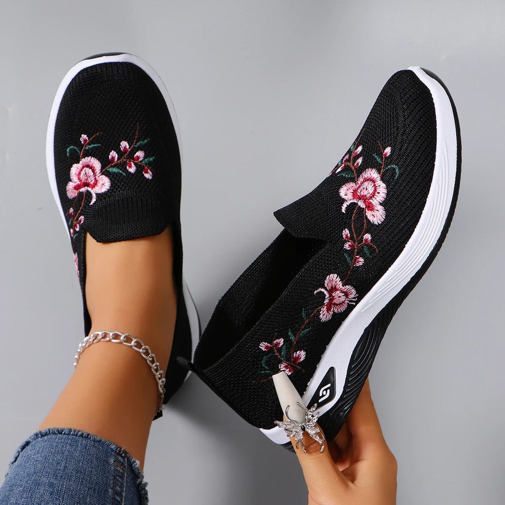 Women’s Breathable Lightweight Non-Slip Sports Shoes